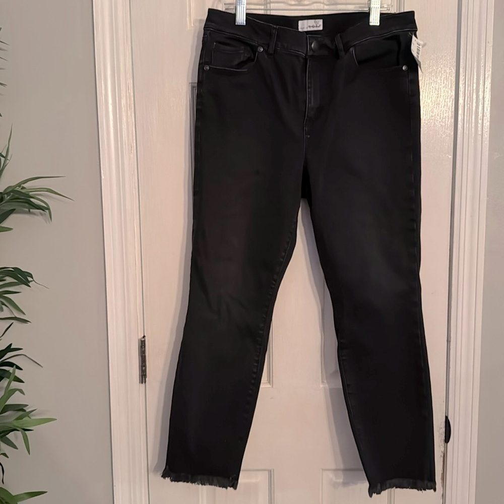 Loft black cropped denim Jeans NWT 12